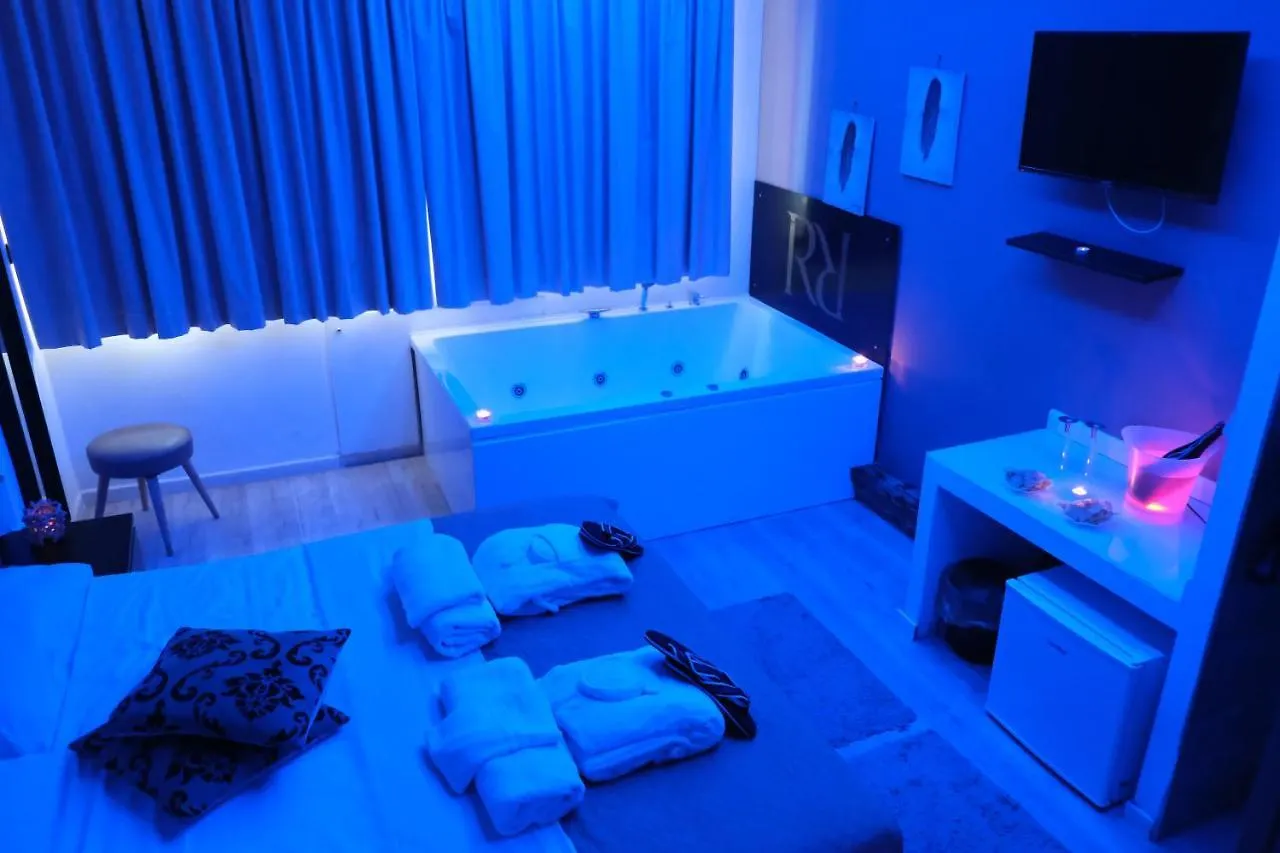 Royalty Rooms & Spa Naples Bed & Breakfast
