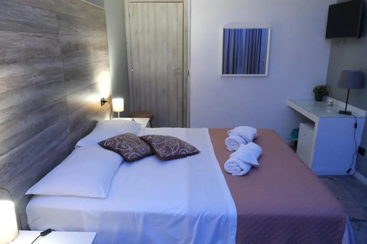 Bed & Breakfast Royalty Rooms & Spa Naples